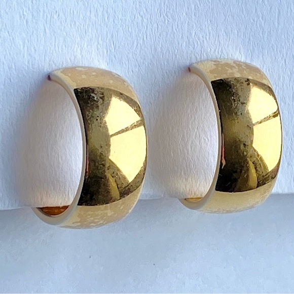 Monet Small Hoop Clip On Earrings - Goldtone - Picture 1 of 7